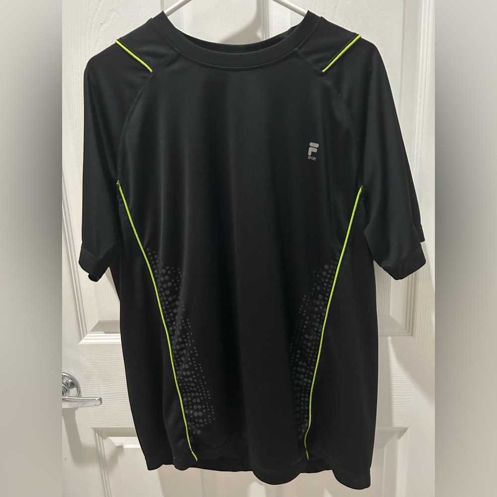 Fila Men’s Size XL Short Sleeve - moisture wicking and breathable. Size XL.